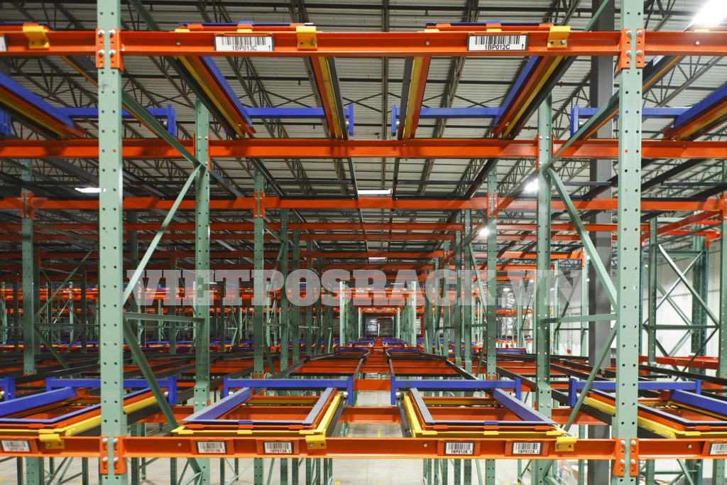 Kệ Push Back kho hàng công nghiệp 3
