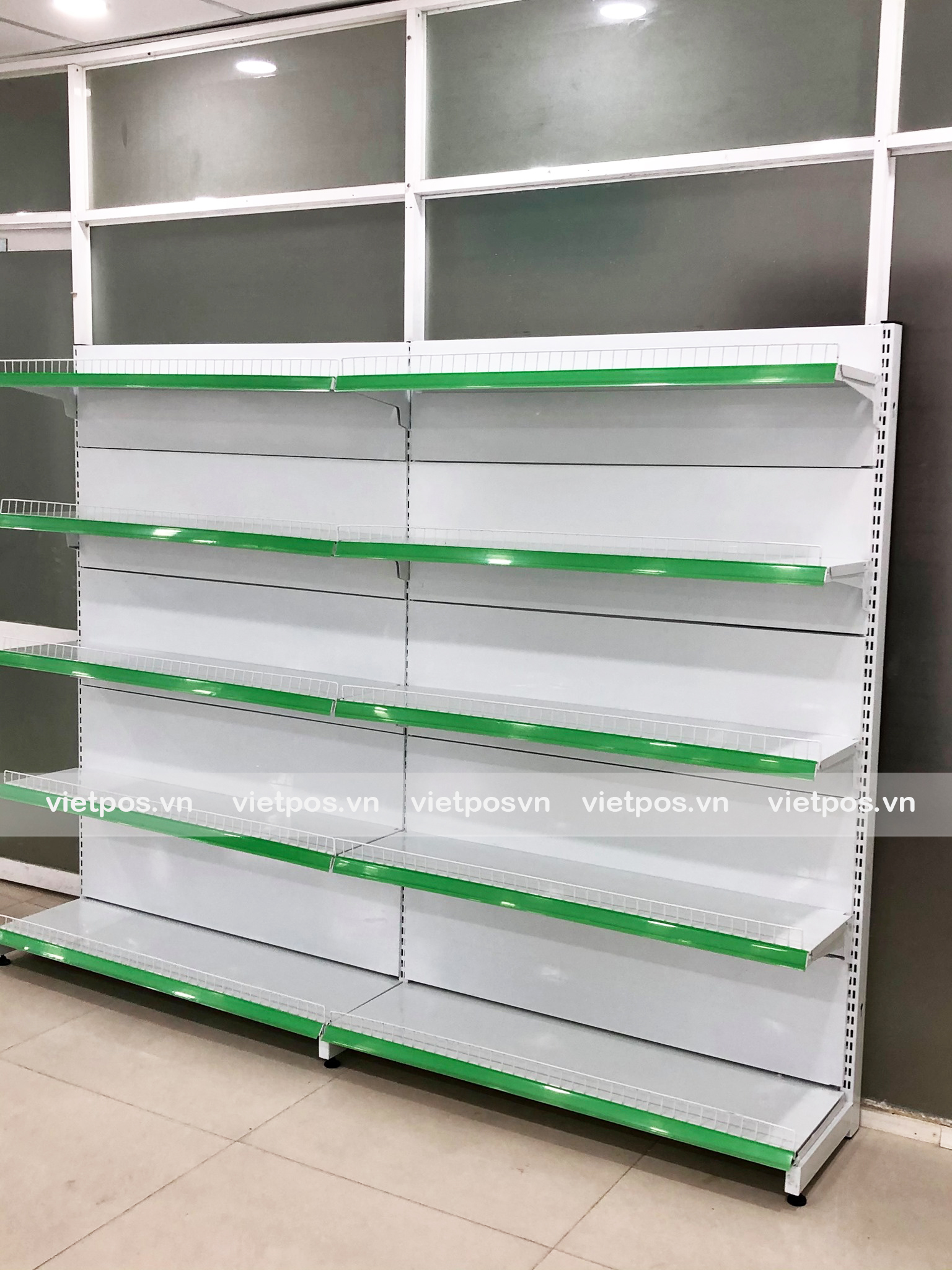 Kệ nhà sách lưng tôn liền 4