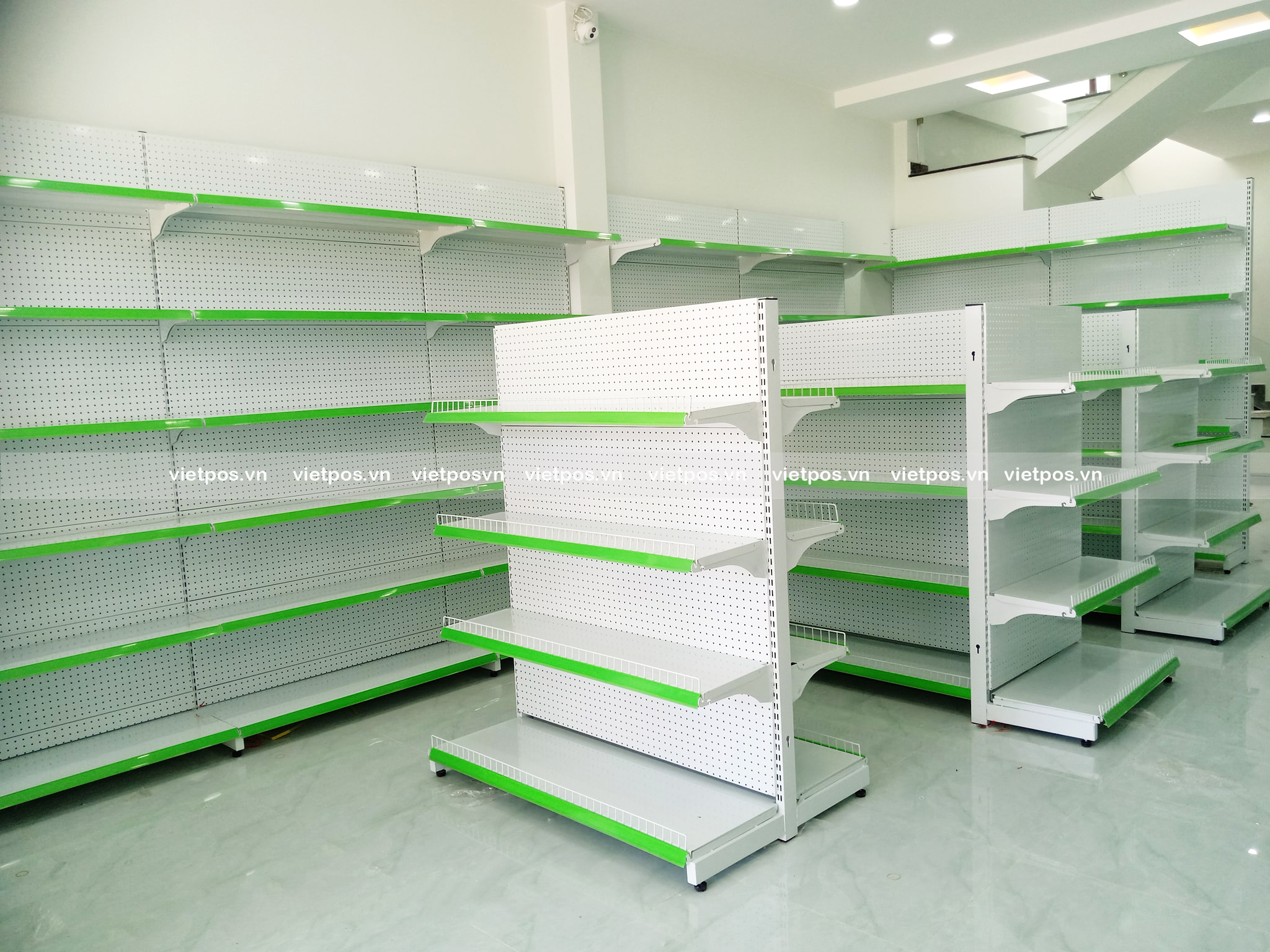 Kệ tôn lỗ cửa hàng rau sạch 2