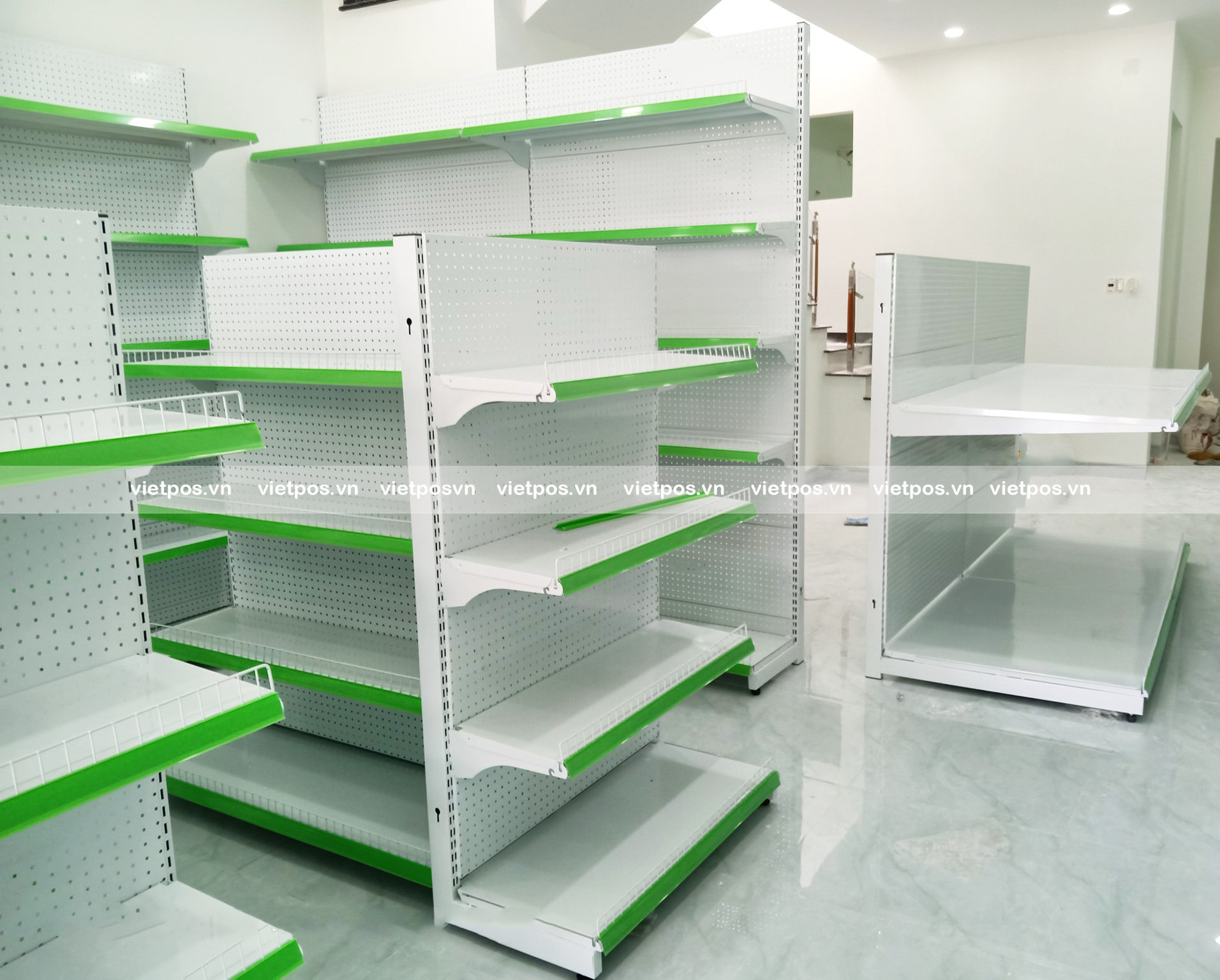 Kệ tôn lỗ cửa hàng rau sạch 3