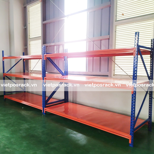 Kệ kho hàng trung tải giá rẻ 3