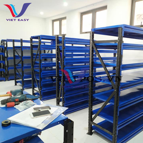Kệ trung tải chứa phụ tùng ô tô, xe máy