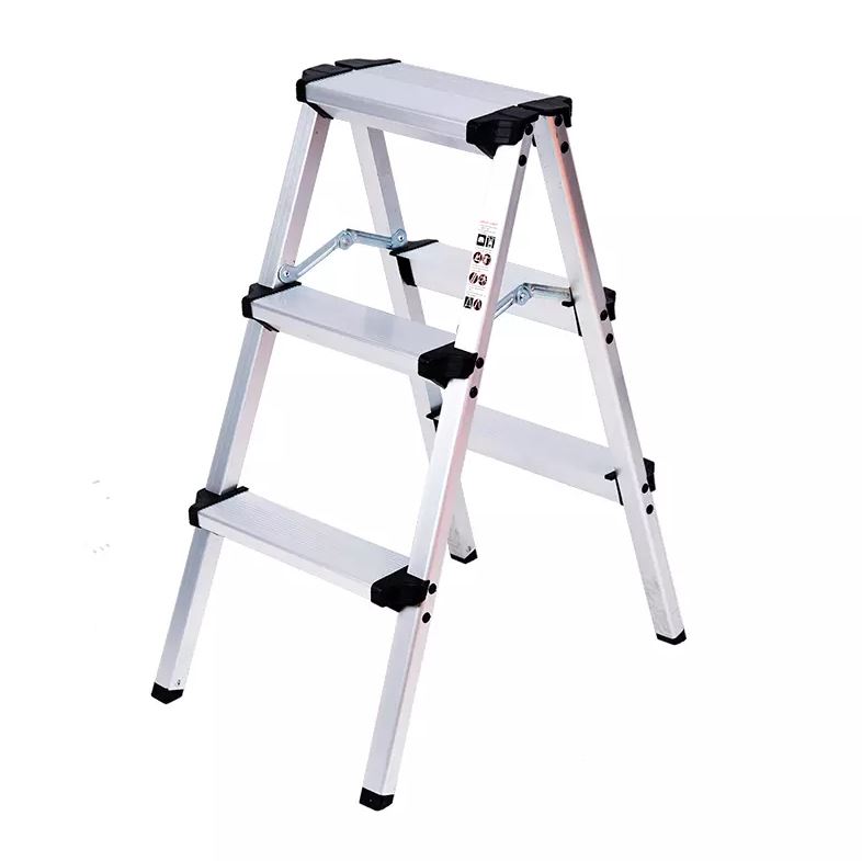 Thang nhôm 3 bậc chữ A có thể gấp gọn 2
