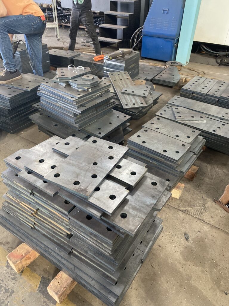 Ứng dụng kim loại tấm gia công